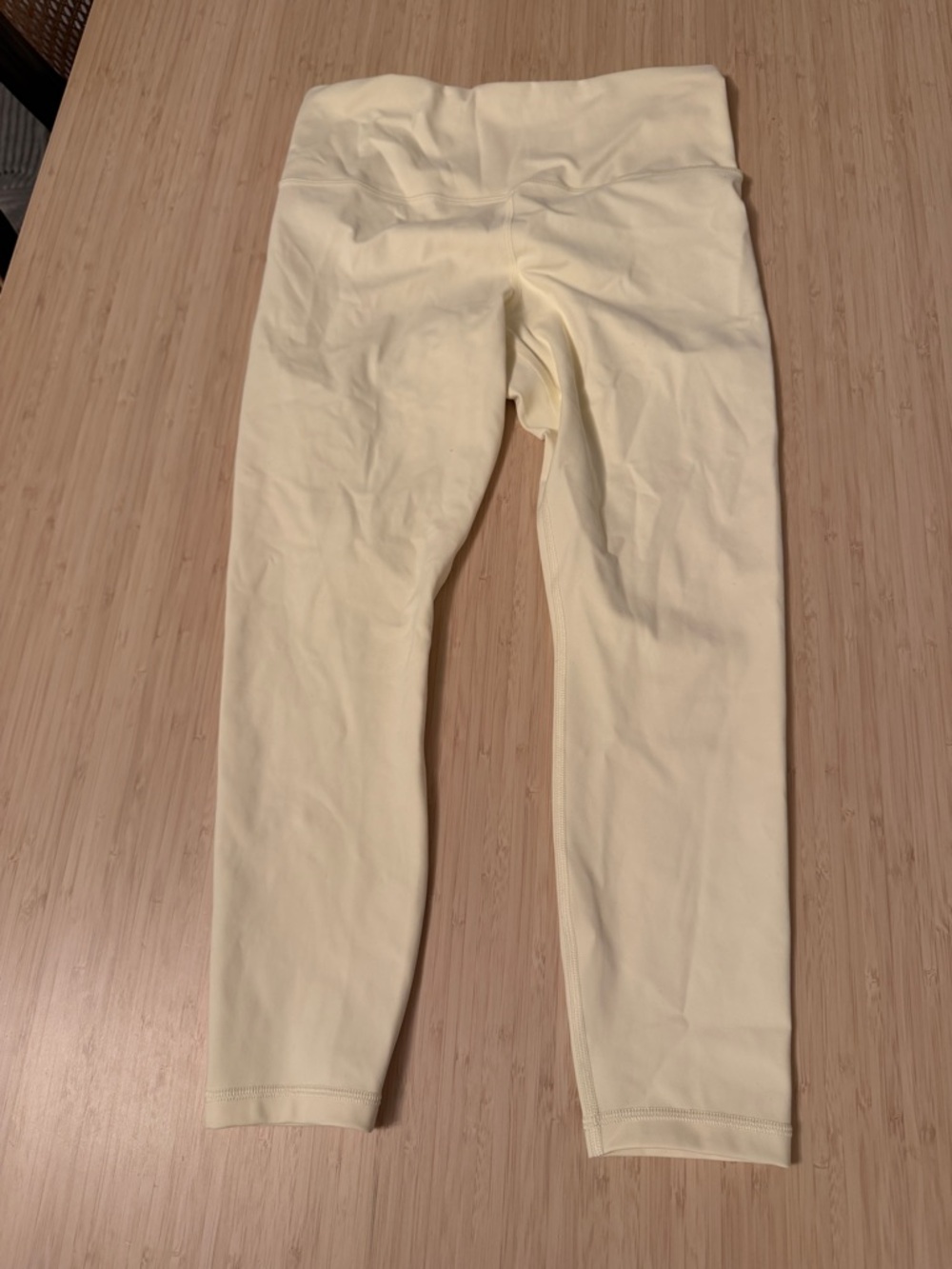 Athleta elation Leggings in Pale Yellow